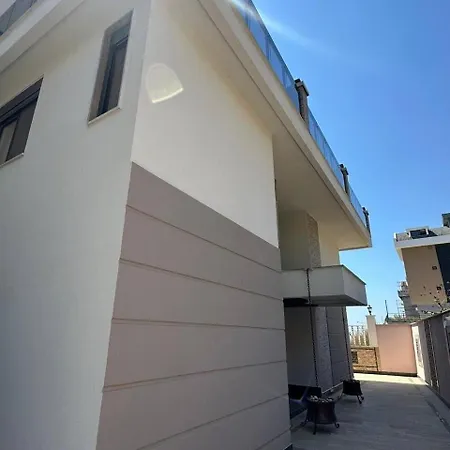 Major Kargicak Premium Apartment
